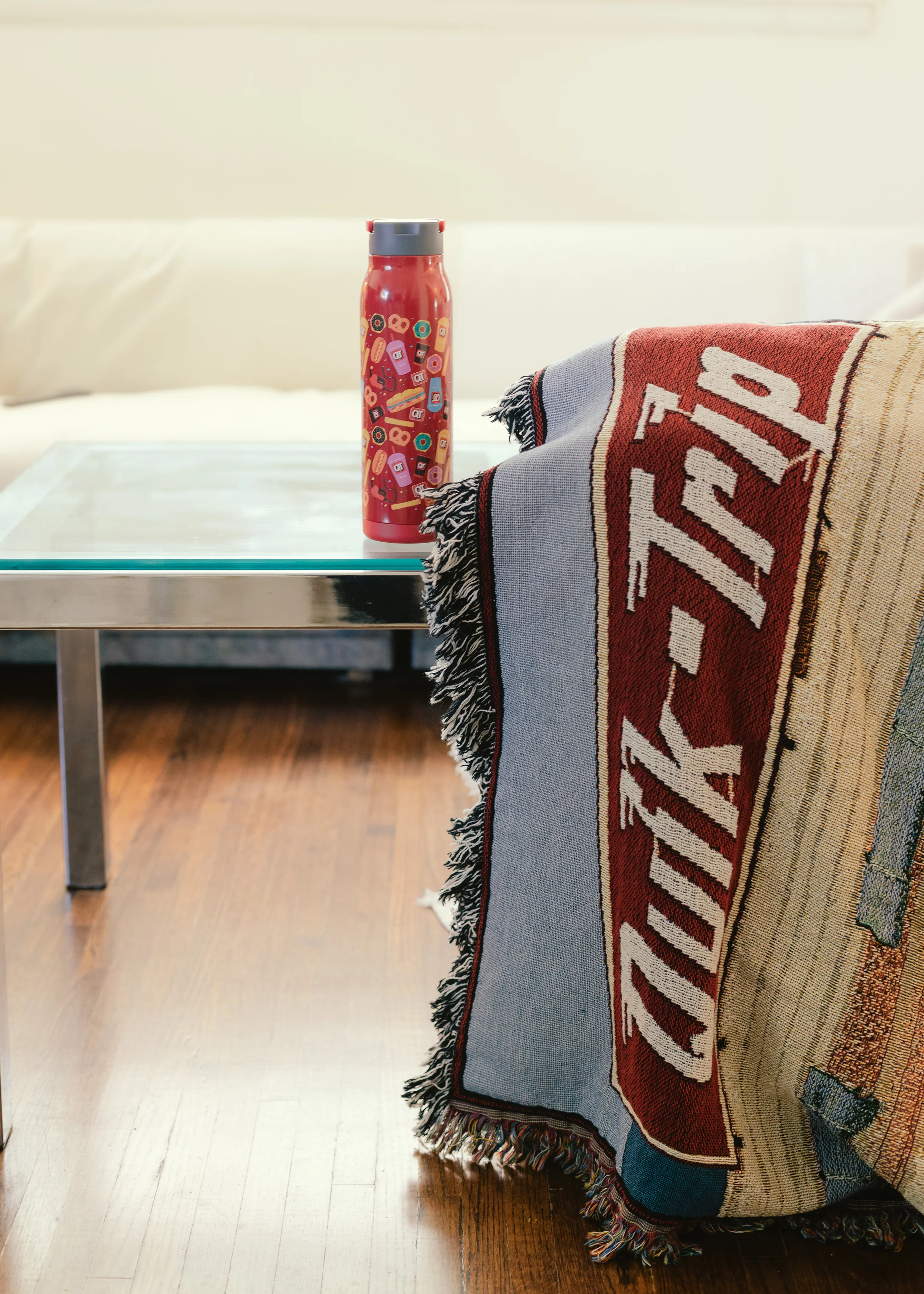 QT Woven Blanket - Image 5